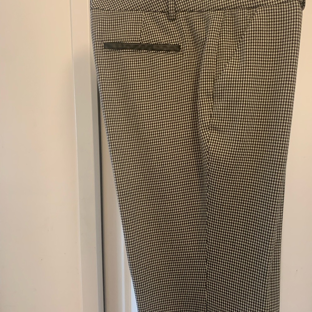 ALFRED SUNG Womens Houndstooth Pants — Black & White